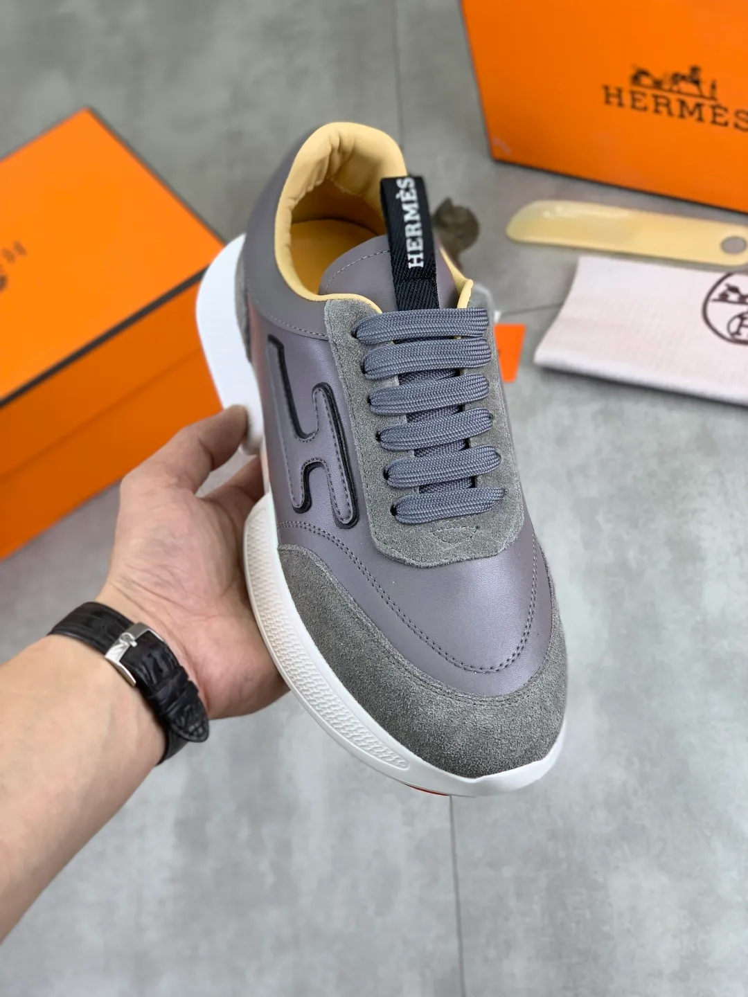 Men's shoes 💰P460 new style [HERMES] Hermès - High-end quality original order - Upper: 🔝 Napa calfskin, sewn brand 'H' totem - Inner: water-dyed cowhide - Outsole: ultra-light TPU foam; molded outsole - Ultra-high quality control·Fine workmanship: highlighted (high-end·luxury·grade) -Size: 38-44 (45 can be customized)·